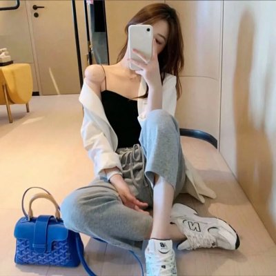 楼下的女人和楼上的男人