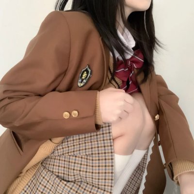 她赤脚走过荆棘地